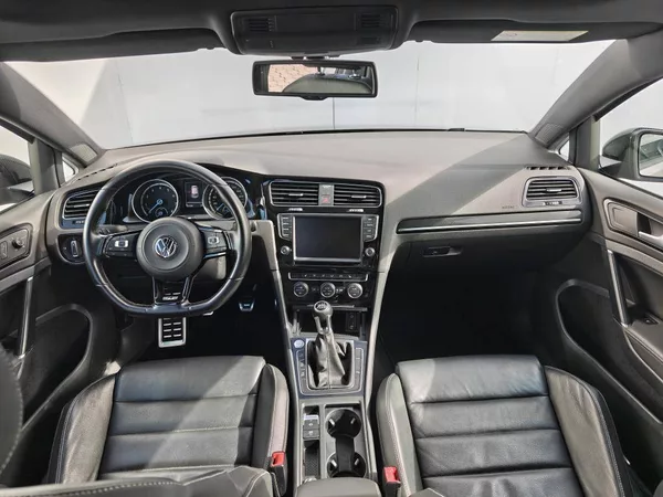 Volkswagen Golf R 4M 2,0TSi - foto 5