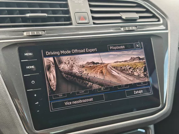 Volkswagen Tiguan Elegance 4Motion 2,0TDI - foto 13