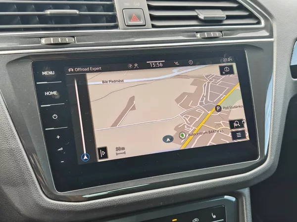 Volkswagen Tiguan Elegance 4Motion 2,0TDI - foto 14