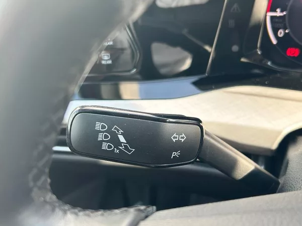 Volkswagen Golf Life 6G 1,5TSi - foto 13
