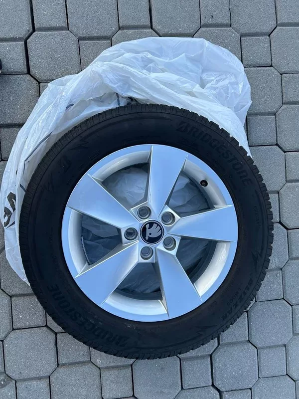 Škoda Fabia Monte Carlo 6MP 1,0TSI - foto 24