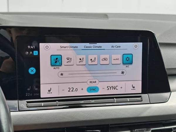 Volkswagen Golf Life 6G 1,0TSi - foto 17