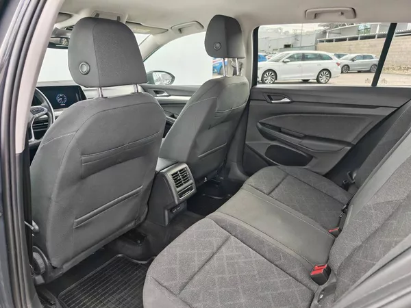 Volkswagen Golf Life 6G 1,0TSi - foto 7