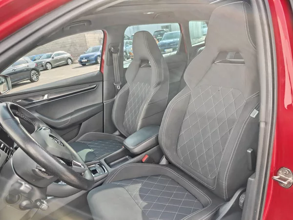 Škoda Karoq 2,0TSI 140kW Sportline 7DSG 4x - foto 6