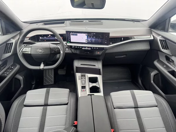 Opel Grandland GS Hybrid TURBO eDCT6 1.2 TURB - foto 6