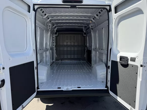 Opel Movano L3H2 3500 6°MT 2,2 CDTi - foto 10
