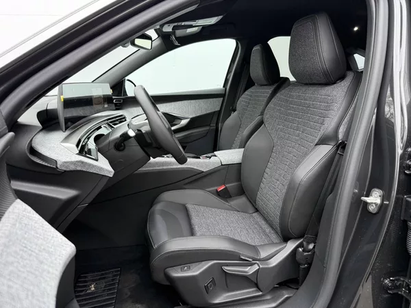 Peugeot 3008 ALLURE Hybrid e-DCS6 1,2 - foto 7