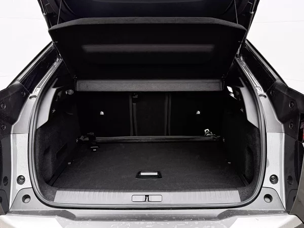 Peugeot 3008 ALLURE Hybrid e-DCS6 1,2 - foto 9