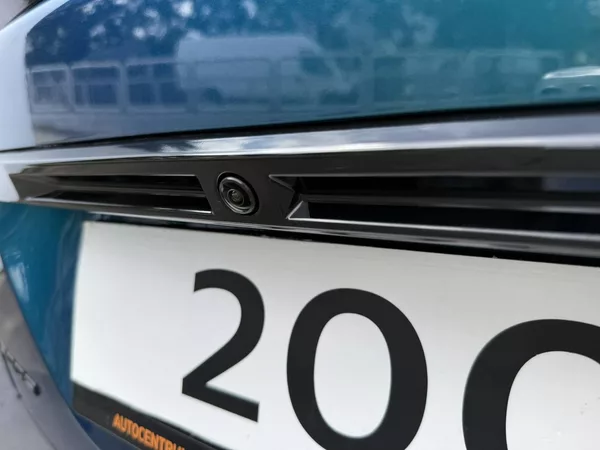 Peugeot 2008 ALLURE Hybrid 1,2 145 e-DCS6 - foto 8