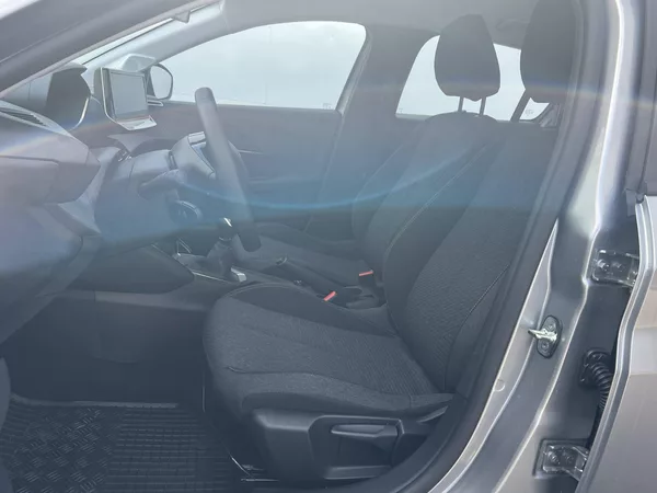 Peugeot 208 STYLE S&S MAN6 1,2 PureTech - foto 7