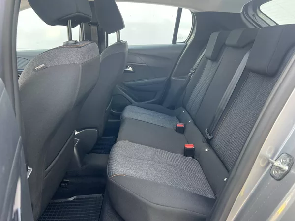 Peugeot 208 STYLE S&S MAN6 1,2 PureTech - foto 8