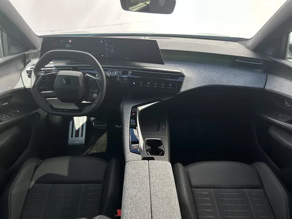 Peugeot 5008 GT e-DCS6 Hybrid - foto 6