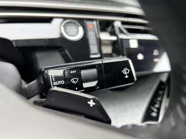 Peugeot 3008 ALLURE Hybrid e-DCS6 1,2 - foto 18