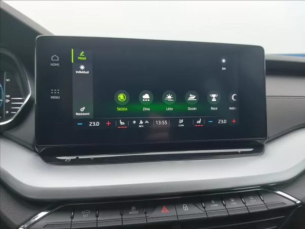Škoda Octavia 2,0 TDI STYLE FUL LED S.KNIHA - foto 34