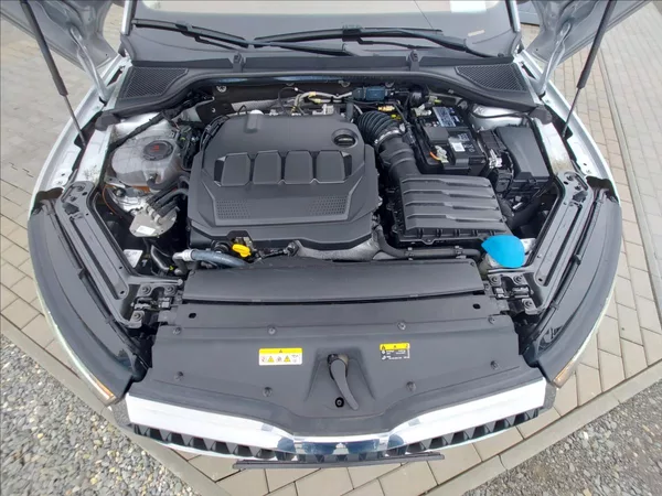 Škoda Octavia 2,0 TDI STYLE FUL LED S.KNIHA - foto 41