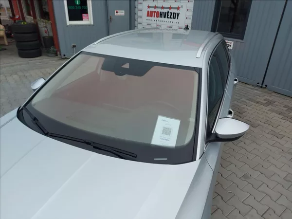 Škoda Octavia 2,0 TDI STYLE FUL LED S.KNIHA - foto 47