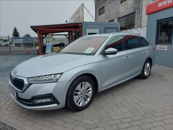 Škoda Octavia 2,0 TDI STYLE FUL LED S.KNIHA - foto 6