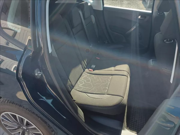 Peugeot 2008 1,2 ALLURE S&S ČR 1.MAJITEL - foto 18