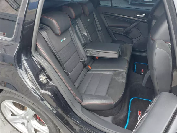 Škoda Octavia 2,0 TDI RS 6°man CEBIA - foto 18