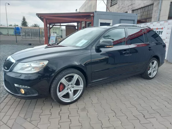 Škoda Octavia 2,0 TDI RS 6°man CEBIA - foto 5