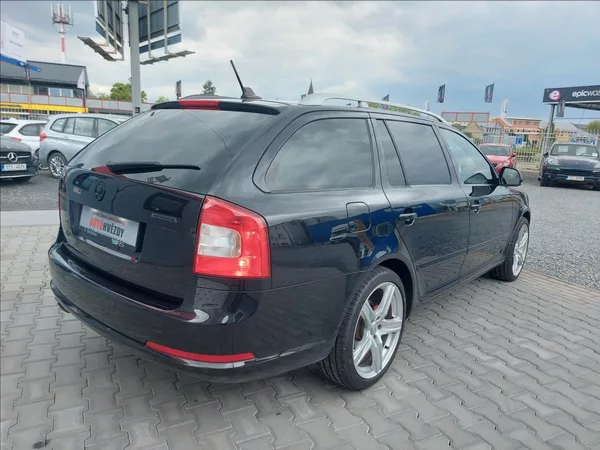 Škoda Octavia 2,0 TDI RS 6°man CEBIA - foto 7