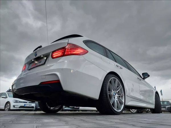 BMW Řada 3 320d M-Sport aut Touring - foto 46