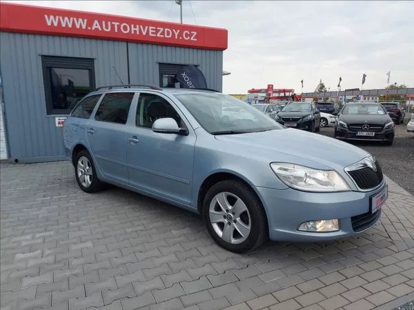 Škoda Octavia 1,4 TSI Elegance S.KNIHA