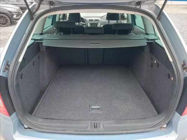 Škoda Octavia 1,4 TSI Elegance S.KNIHA - foto 19