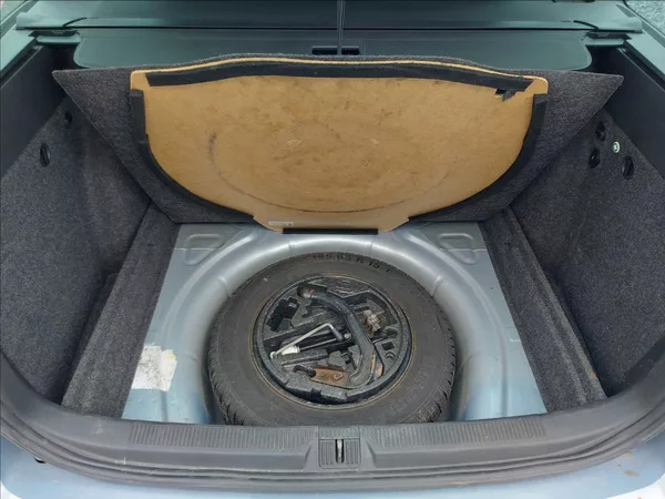Škoda Octavia 1,4 TSI Elegance S.KNIHA - foto 21