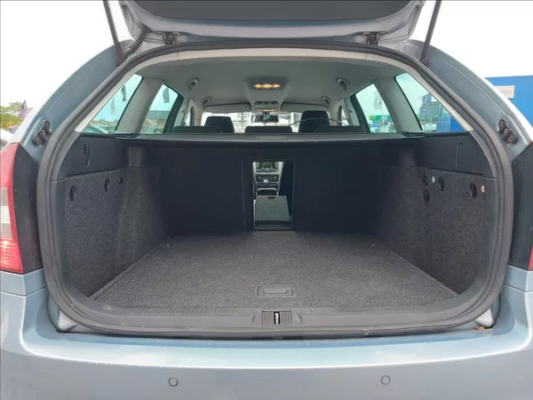 Škoda Octavia 1,4 TSI Elegance S.KNIHA - foto 23