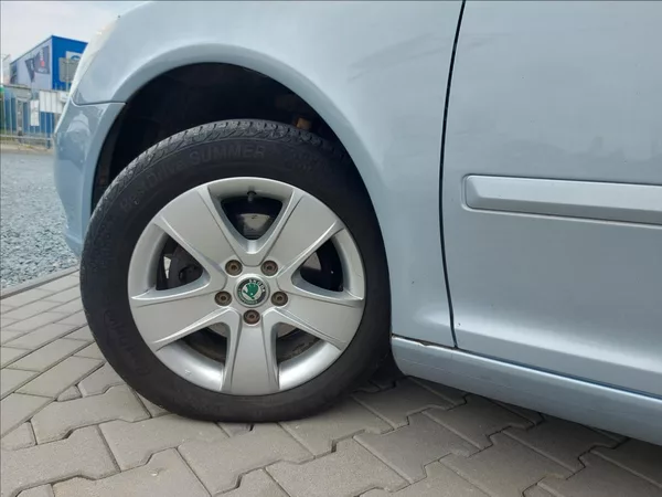 Škoda Octavia 1,4 TSI Elegance S.KNIHA - foto 47