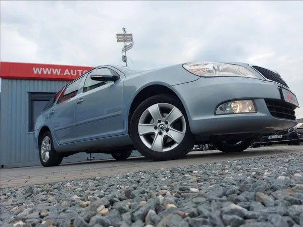 Škoda Octavia 1,4 TSI Elegance S.KNIHA - foto 50