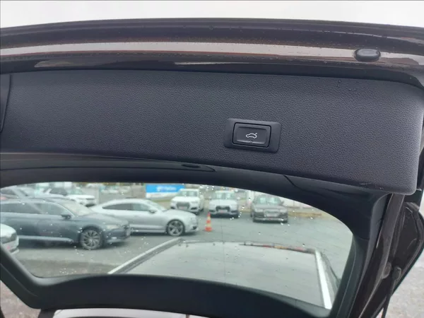 Audi A4 2,0 TDI AUT NAVI ČR S.KNIHA - foto 18