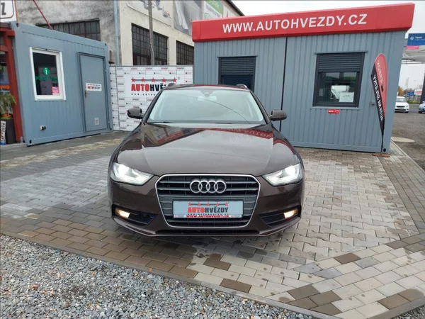 Audi A4 2,0 TDI AUT NAVI ČR S.KNIHA - foto 7
