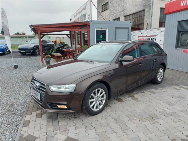 Audi A4 2,0 TDI AUT NAVI ČR S.KNIHA - foto 9