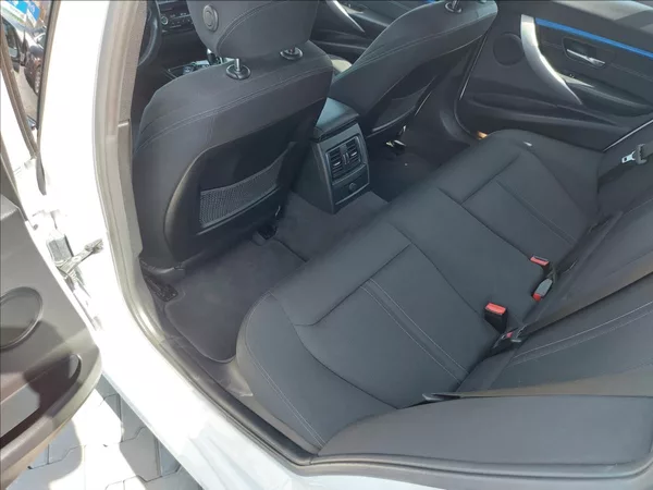 BMW Řada 3 320d xDrive MSport ČR 1.majite - foto 13