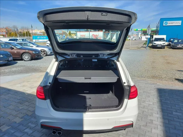 BMW Řada 3 320d xDrive MSport ČR 1.majite - foto 15