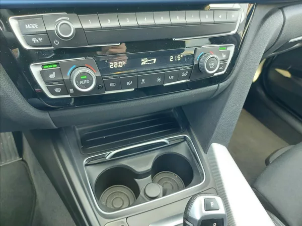 BMW Řada 3 320d xDrive MSport ČR 1.majite - foto 49