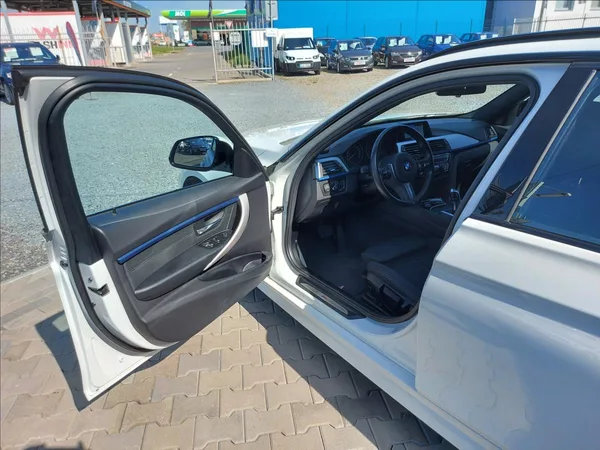 BMW Řada 3 320d xDrive MSport ČR 1.majite - foto 9