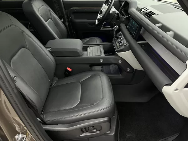 Land Rover Defender 110 D250 XS EDITION AUT CZ - foto 19