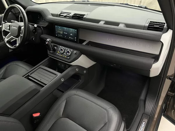 Land Rover Defender 110 D250 XS EDITION AUT CZ - foto 24