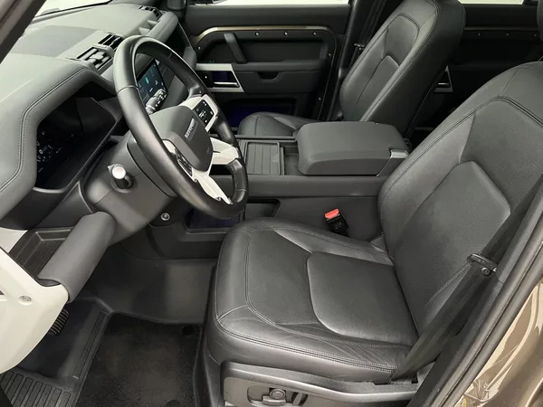 Land Rover Defender 110 D250 XS EDITION AUT CZ - foto 3