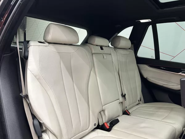 BMW X5 M50d Xdrive*Nez, topení*7 míst
