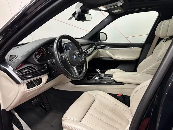 BMW X5 M50d Xdrive*Nez, topení*7 míst