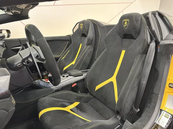 Lamborghini Huracán Performante Spyder*TOP SPEC - foto 10