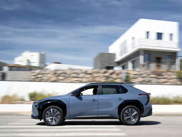 Subaru Solterra Touring+ 2026 | 10let Záruka - foto 8