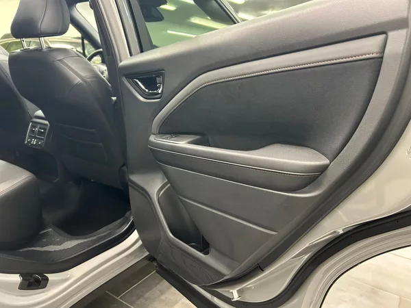 Subaru Forester 2.0 Touring 2025 4x4 nové | Zá - foto 32