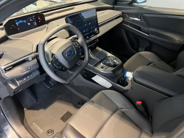 Subaru E-Outback Executive 2026 | 10 let záruka - foto 9
