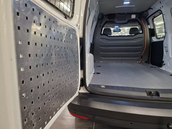 Volkswagen Caddy 1.4TGI CNG Maxi Skříň | Záruka - foto 16