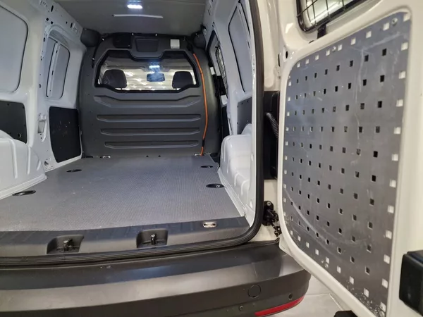 Volkswagen Caddy 1.4TGI CNG Maxi Skříň | Záruka - foto 17
